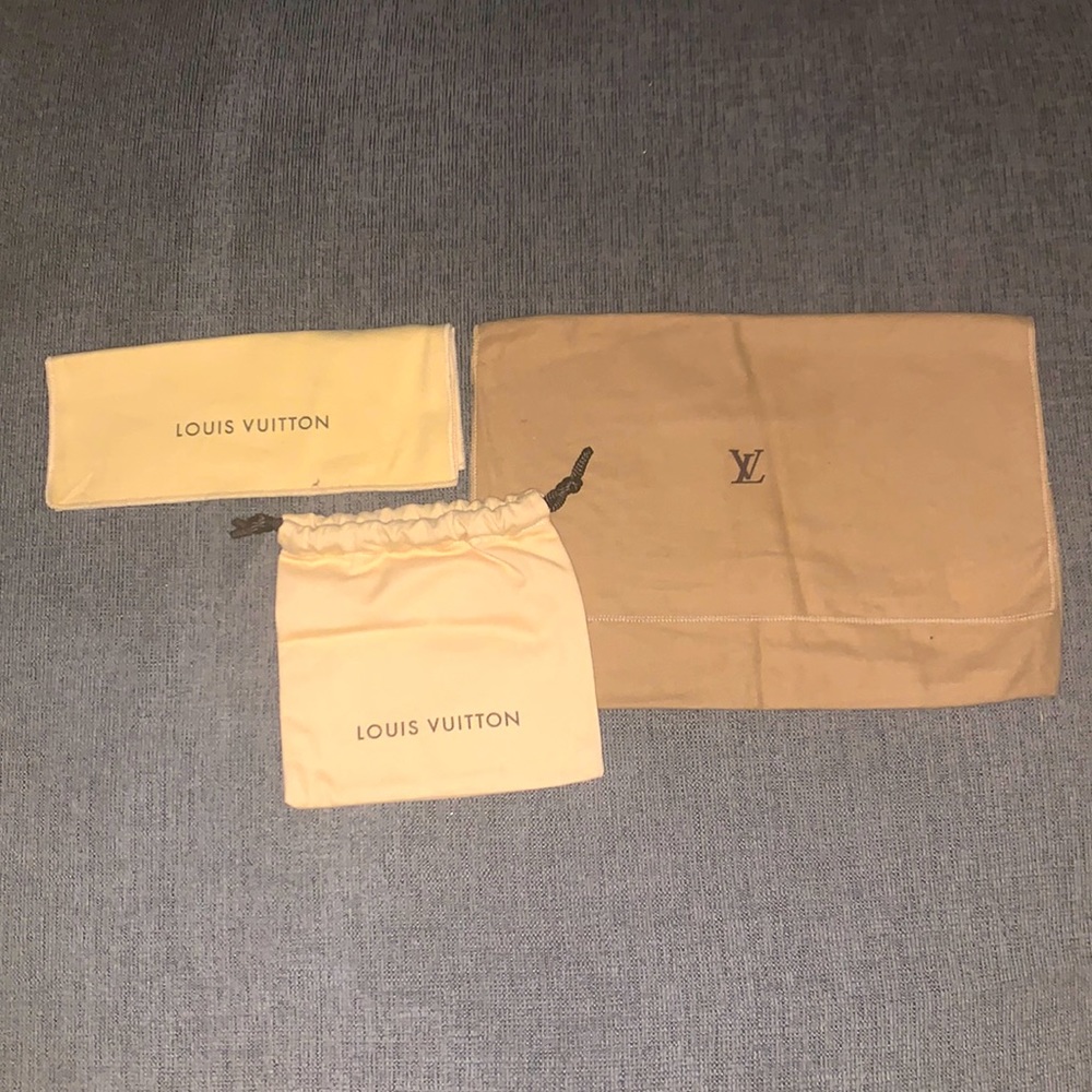 Cloth bags